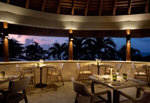 9 restaurants, breakfast, lunch, dinner served; Italian cuisine