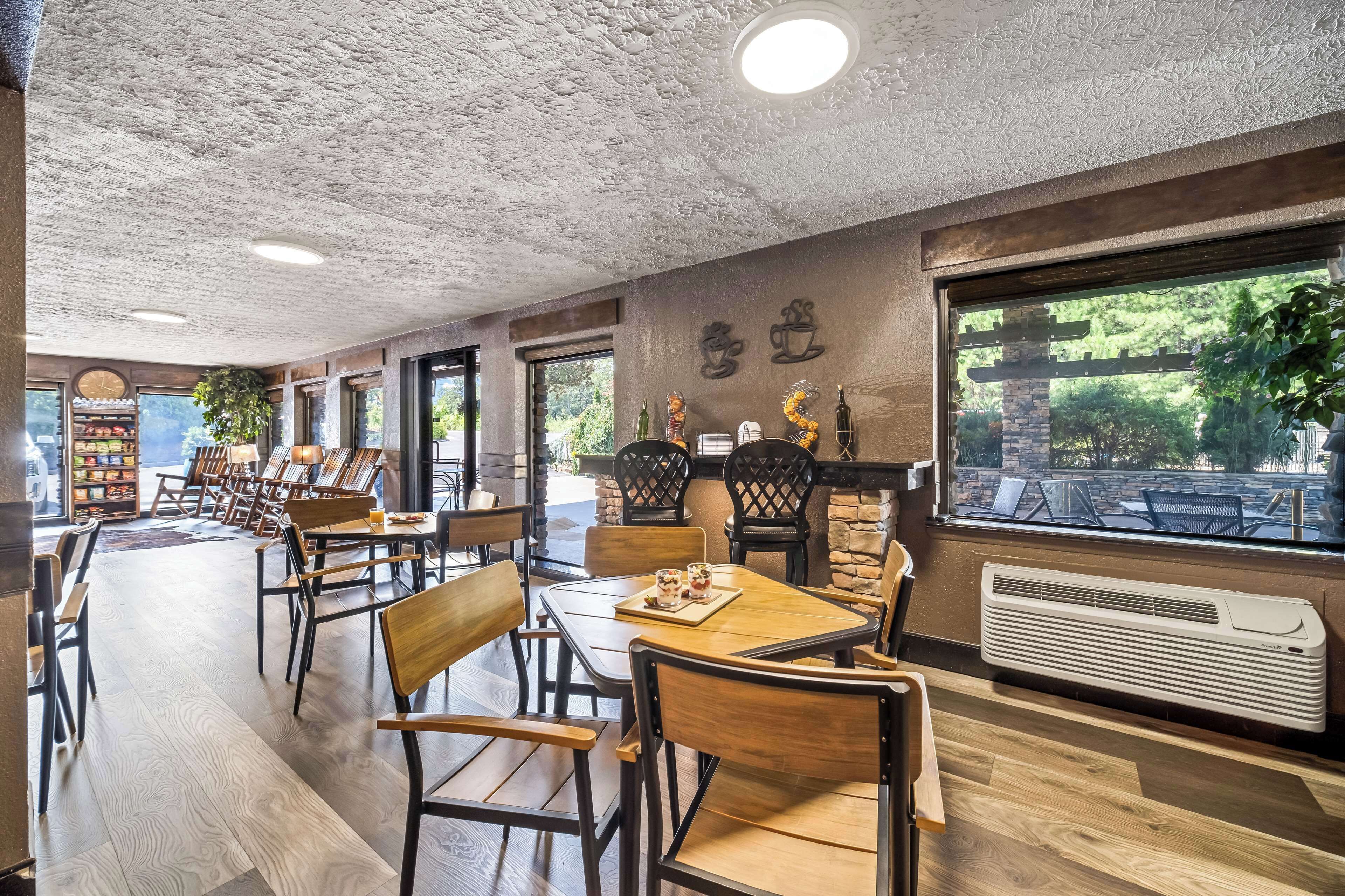 매일 풀 브렉퍼스트 무료 아침 식사 포함