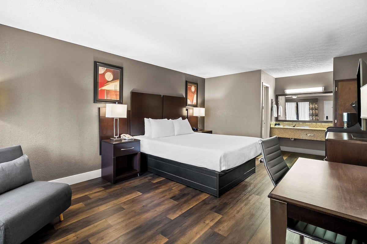 In-room safe, blackout drapes, iron/ironing board, WiFi