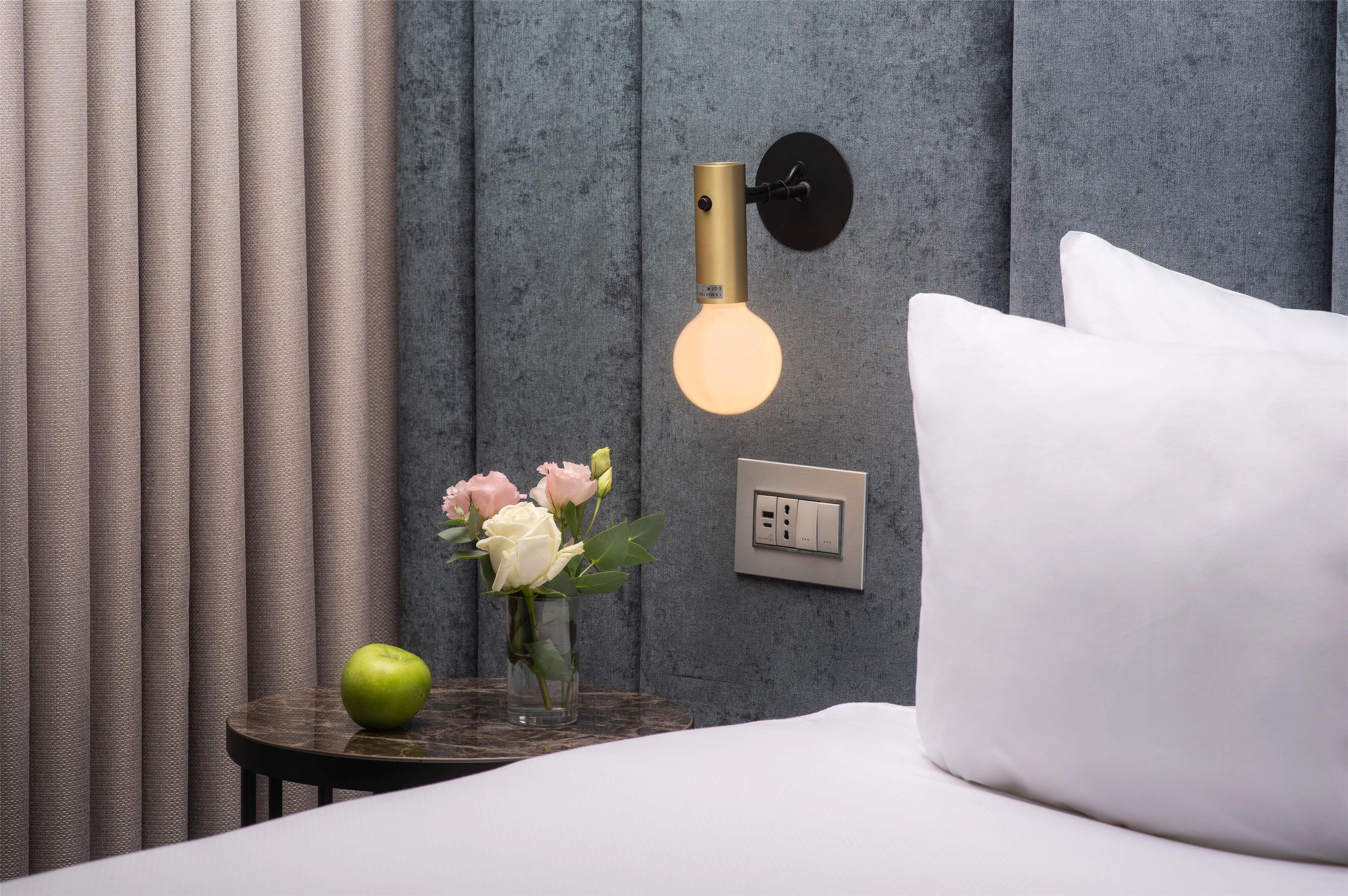 Down comforters, minibar, in-room safe, desk
