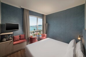 Couette en duvet d'oie, minibar, coffres-forts dans les chambres, bureau