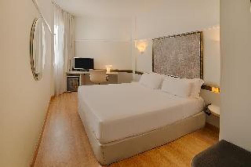 Down duvets, minibar, in-room safe, desk