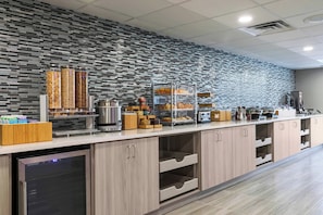 Petit déjeuner buffet compris tous les jours