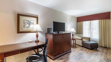 Standaard kamer, 2 queensize bedden, toegankelijk voor mindervaliden, niet-roken | Luxe beddengoed, pillowtop-bedden, een kluis op de kamer, een bureau