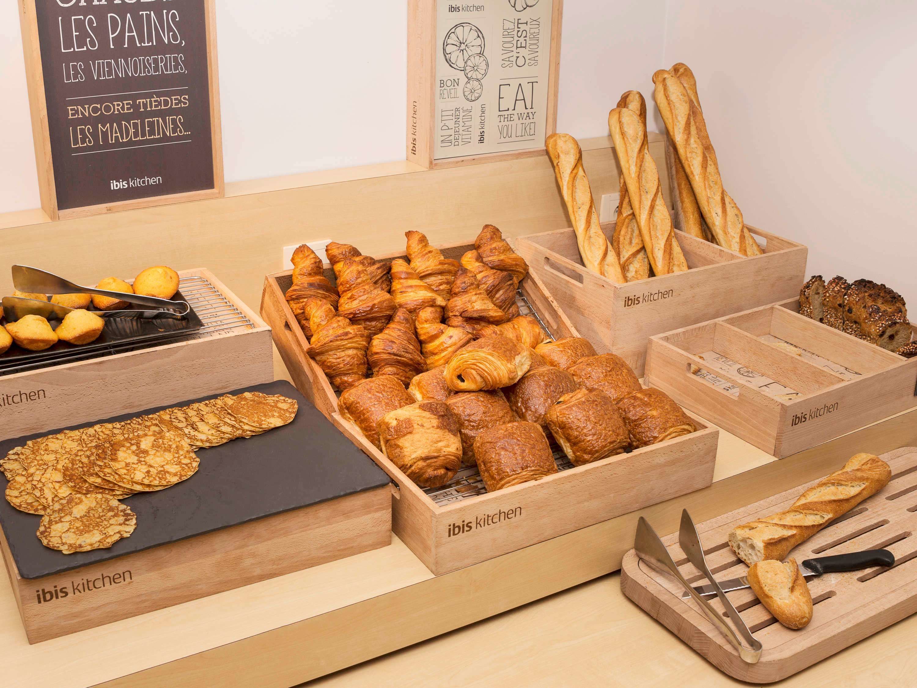 lunch and dinner served, french cuisine