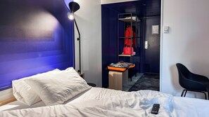 Premium bedding, desk, soundproofing, iron/ironing board - ibis Rennes Beaulieu (Cesson-Sevigne)