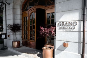 Property entrance - Grand Hotel Oslo by Scandic (Oslo)