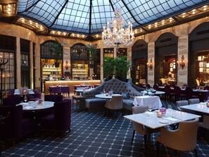 Buffet déjeuner (325 NOK par personne)