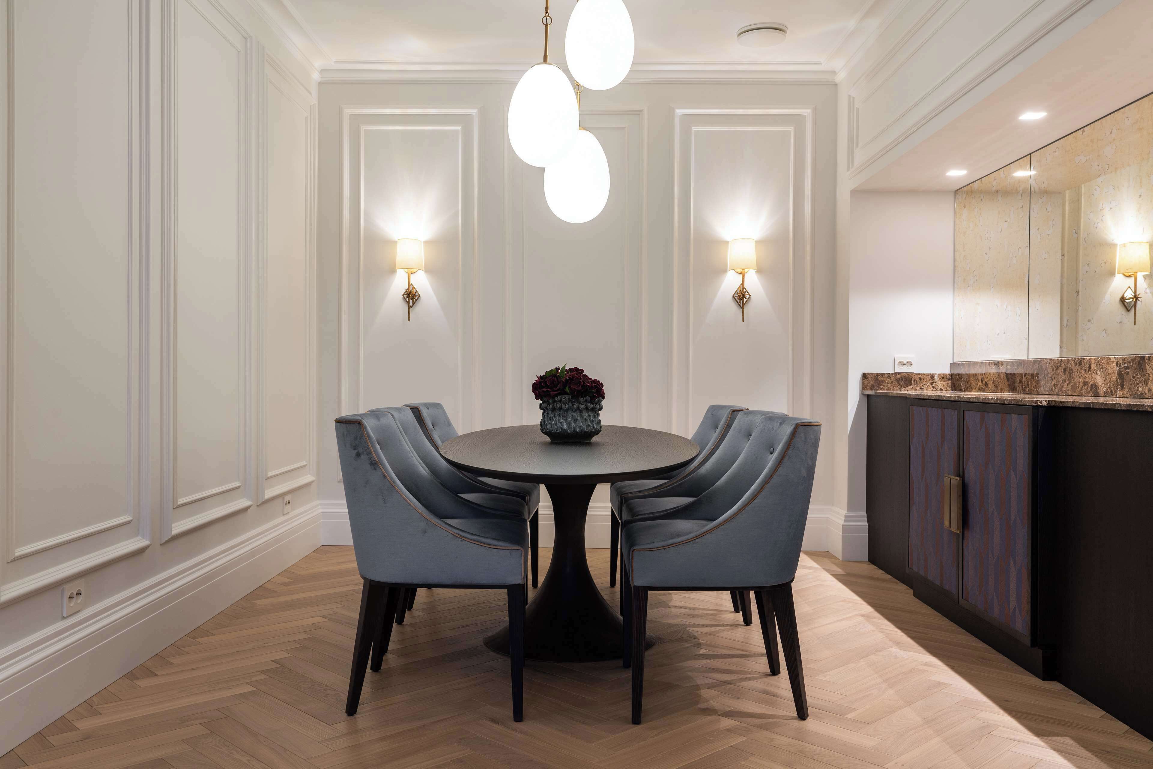 Suite (The Nobel) | Minibar, caja de seguridad en la habitación y escritorio 