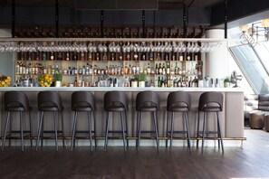 2 bars/lounges, lobby lounge - Grand Hotel Oslo by Scandic (Oslo)
