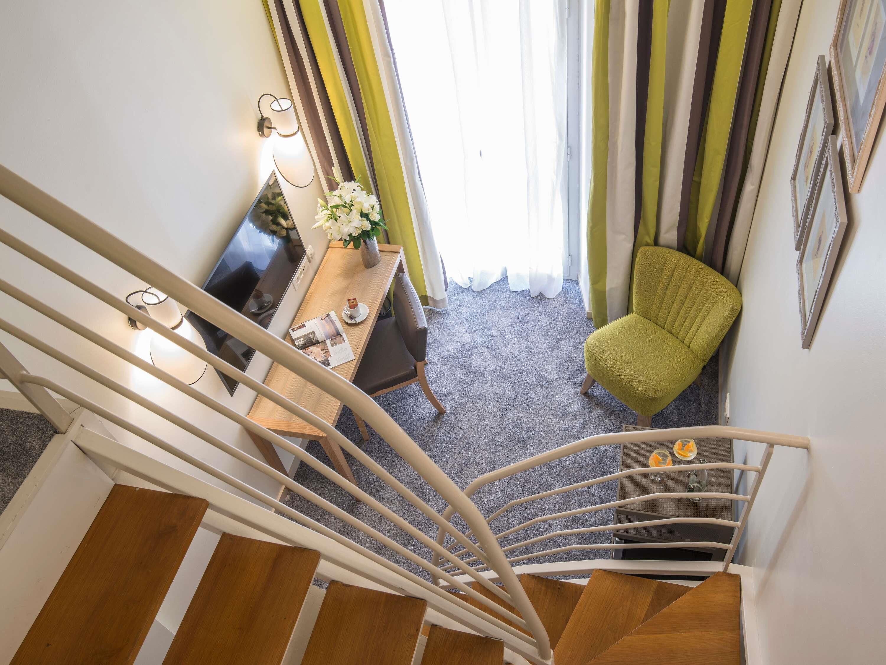 Chambre Classique | Literie de qualité supérieure, coffres-forts dans les chambres, bureau