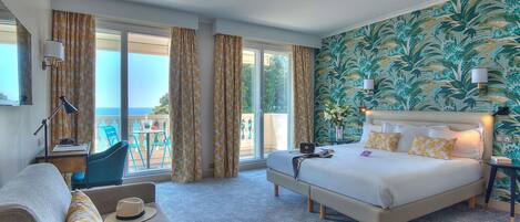 Chambre Deluxe, 1 lit double, balcon | Literie de qualité, coffre-fort, bureau, rideaux d’obscurcissement