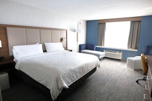 Standard Room, 1 King Bed | Premium bedding, desk, laptop workspace, blackout drapes - Holiday Inn Express Detroit-Birmingham by IHG (Birmingham)