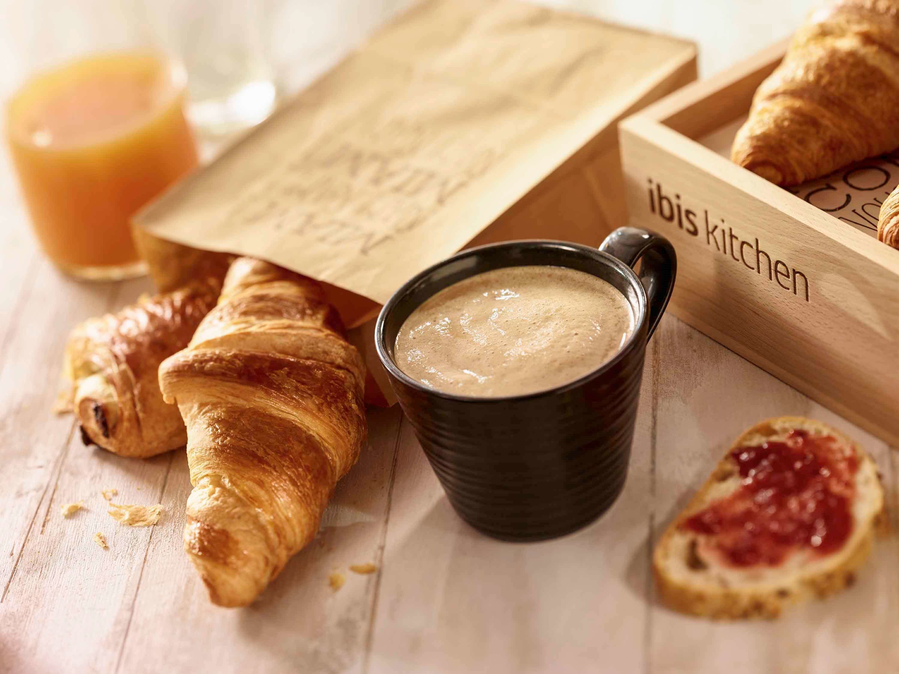Daily buffet breakfast for a fee