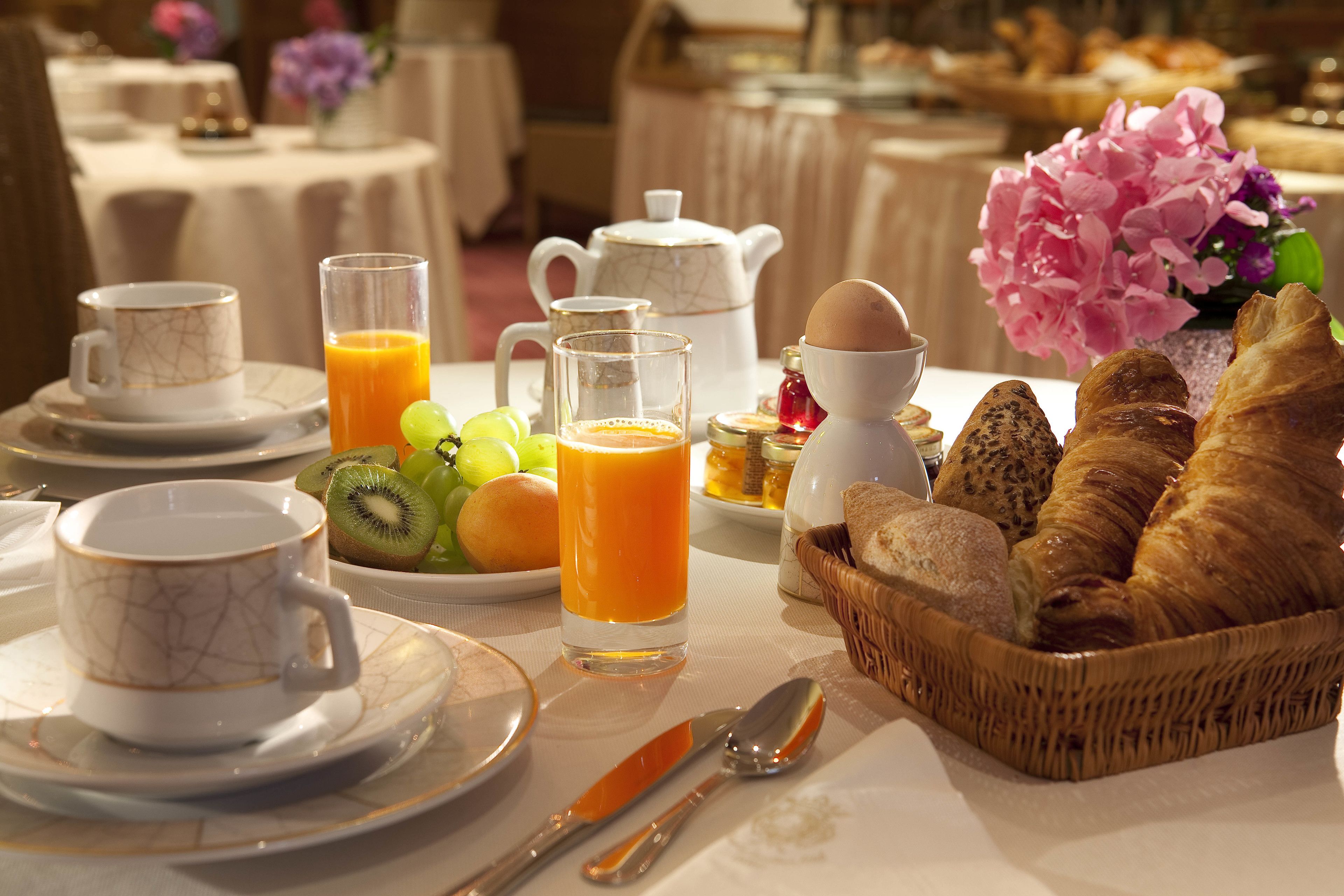 daily buffet breakfast (eur 17.00 per person)