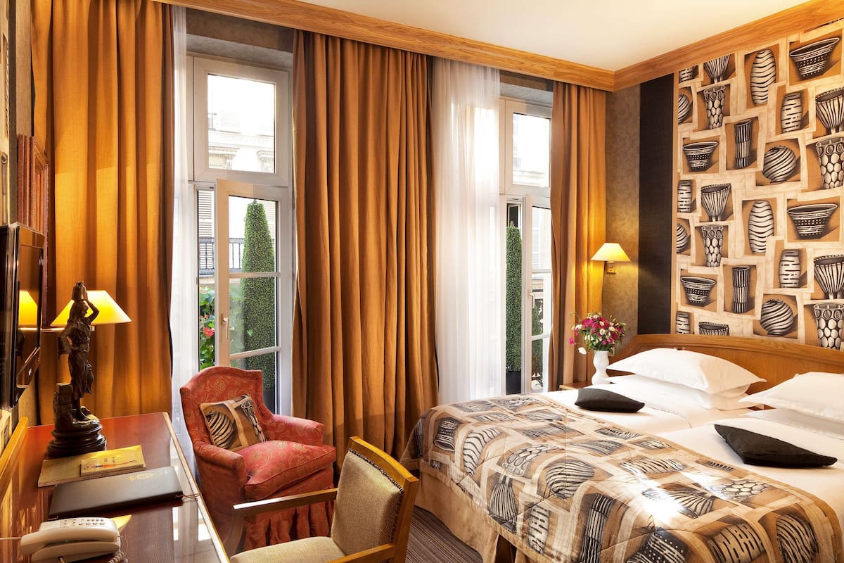 Ropa de cama hipoalergénica y minibar