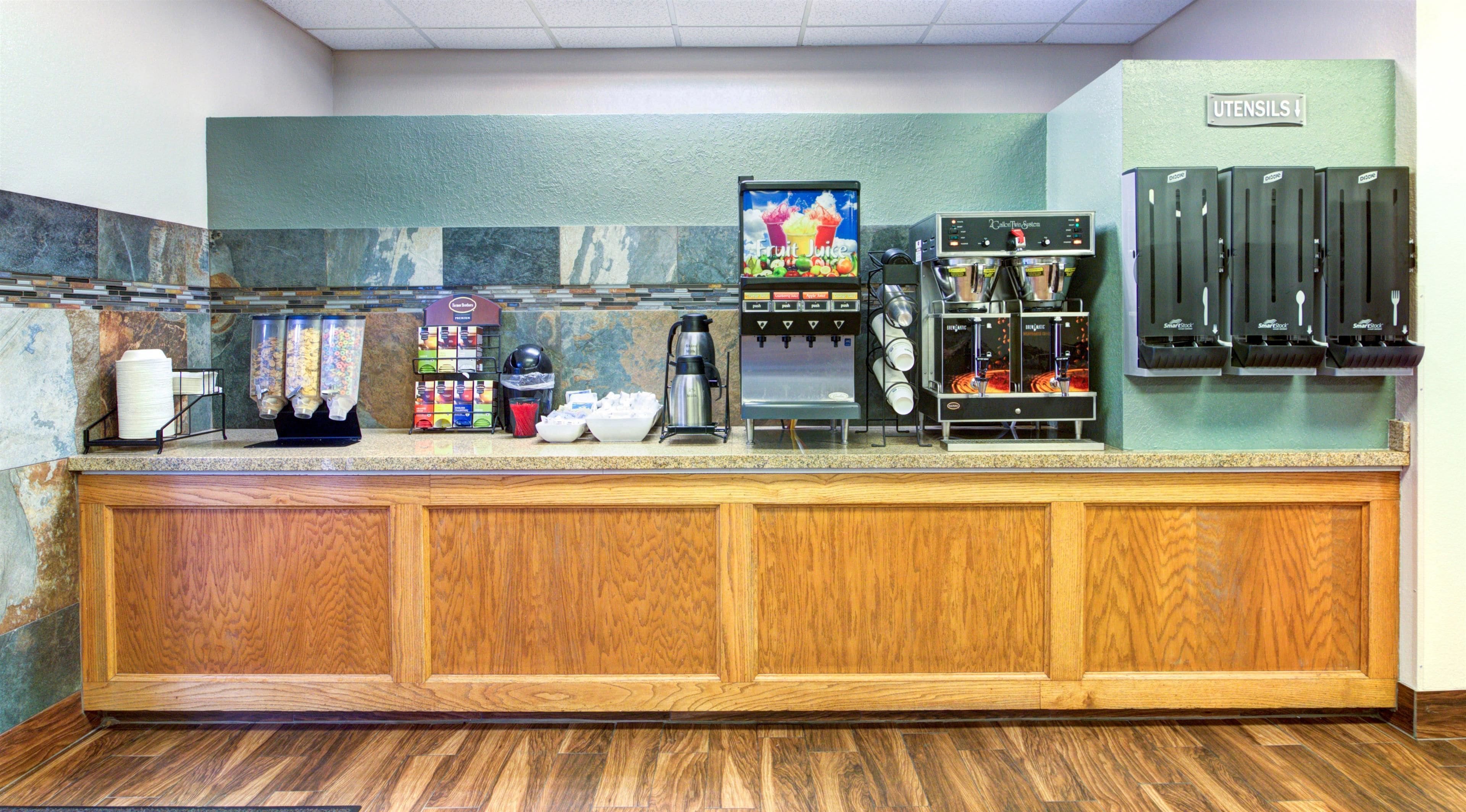 free daily full breakfast