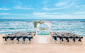 Indoor wedding - Oasis Palm - All Inclusive (Cancun)