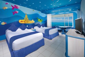 Cortinas blackout, tabla de planchar con plancha y wifi gratis 