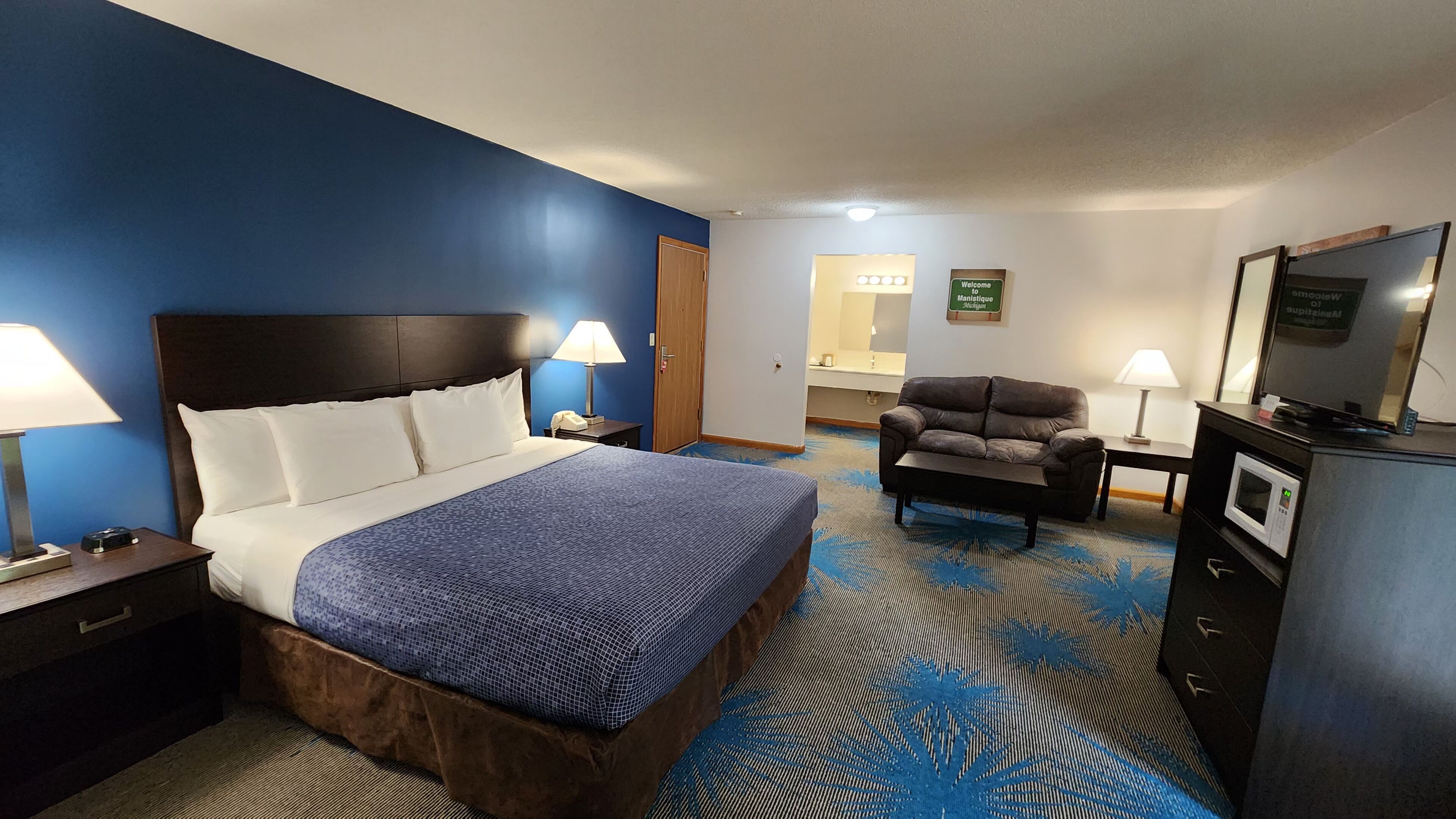 standard room, 1 king bed, non smoking | premium bedding, pillow-top beds, cots/infant beds, rollaway beds