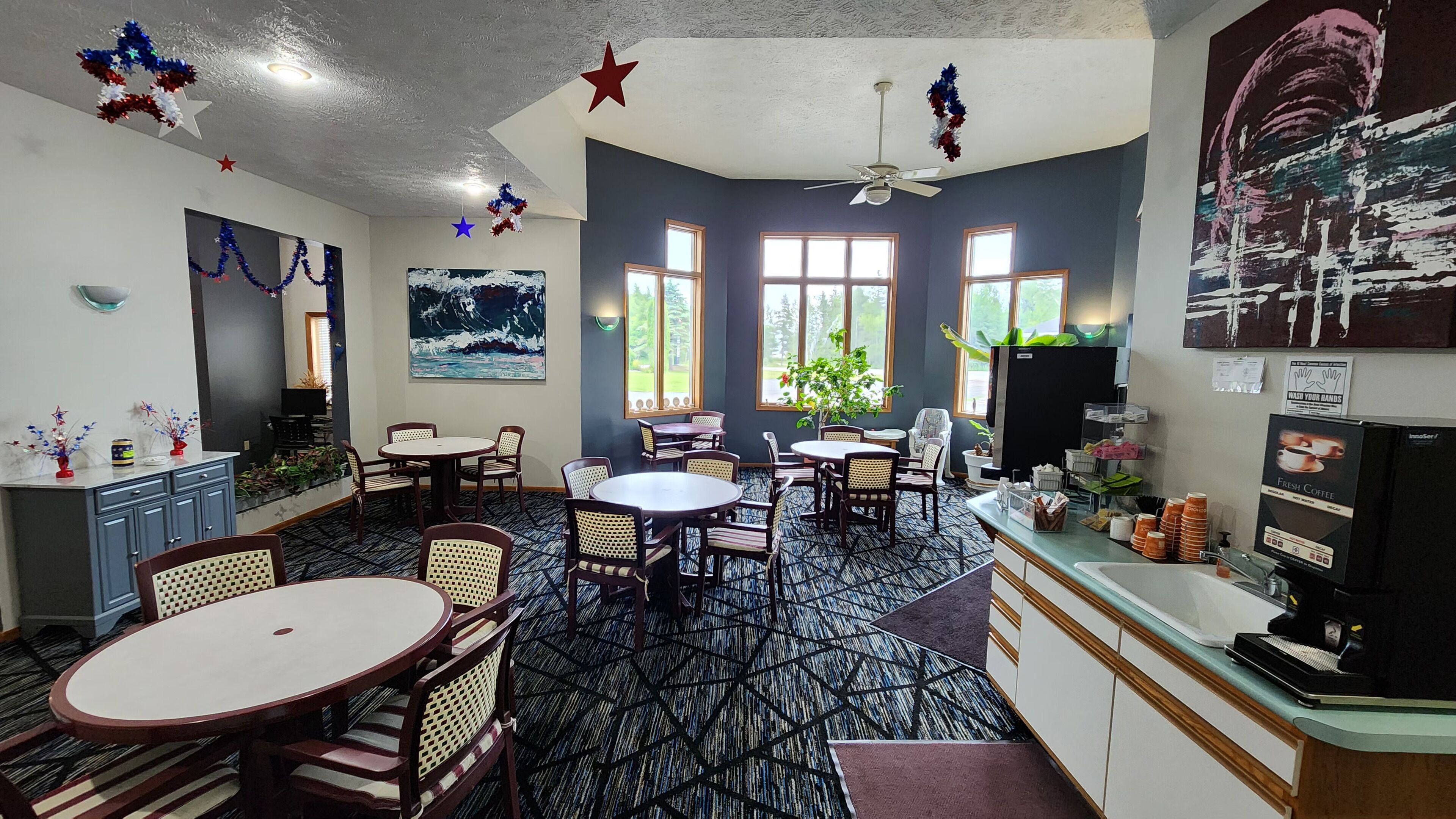 free daily continental breakfast