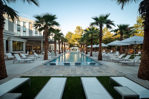 Hotel Indigo Mount Pleasant by IHG