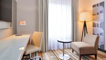 Standard Room, 1 Double Bed | Hypo-allergenic bedding, desk, blackout curtains, soundproofing