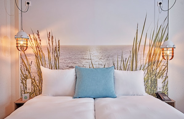 Chambre Confort Double ou avec lits jumeaux, 1 très grand lit, vue mer
