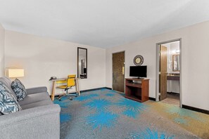 Studio Suite, 1 King Bed, Non Smoking | In-room safe, desk, blackout curtains, iron/ironing board - Days Inn by Wyndham Sioux Falls Empire (Sioux Falls)