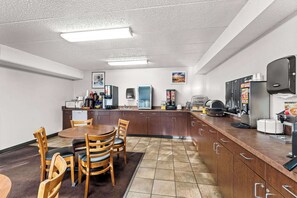 Petit déjeuner continental compris tous les jours