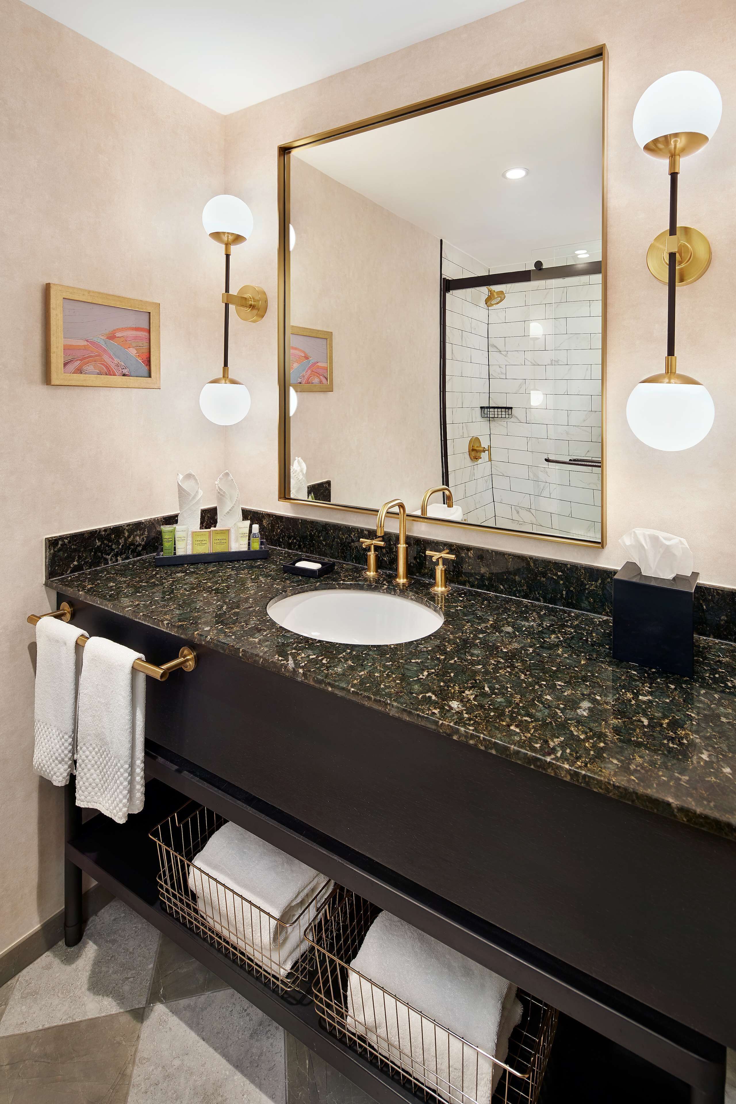 combined shower/bathtub, eco-friendly toiletries, hair dryer, towels