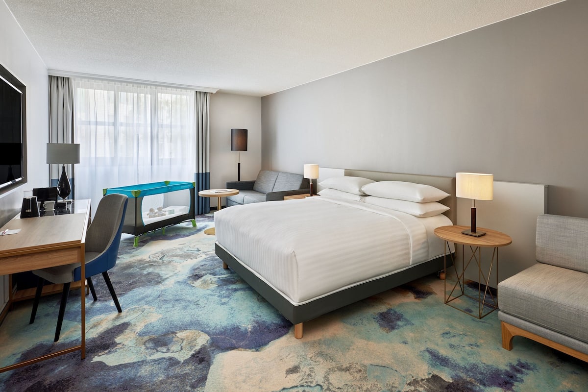 Family Room, 1 King Bed with Sofa bed | 1 bedroom, premium bedding, pillowtop beds, in-room safe