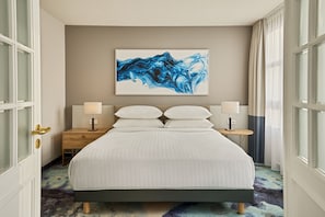 Suite Junior, 1 lit double | Literie de qualité supérieure, surmatelas