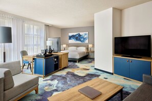 Executive Studio Suite, 1 Double Bed | Premium bedding, pillowtop beds, in-room safe, desk