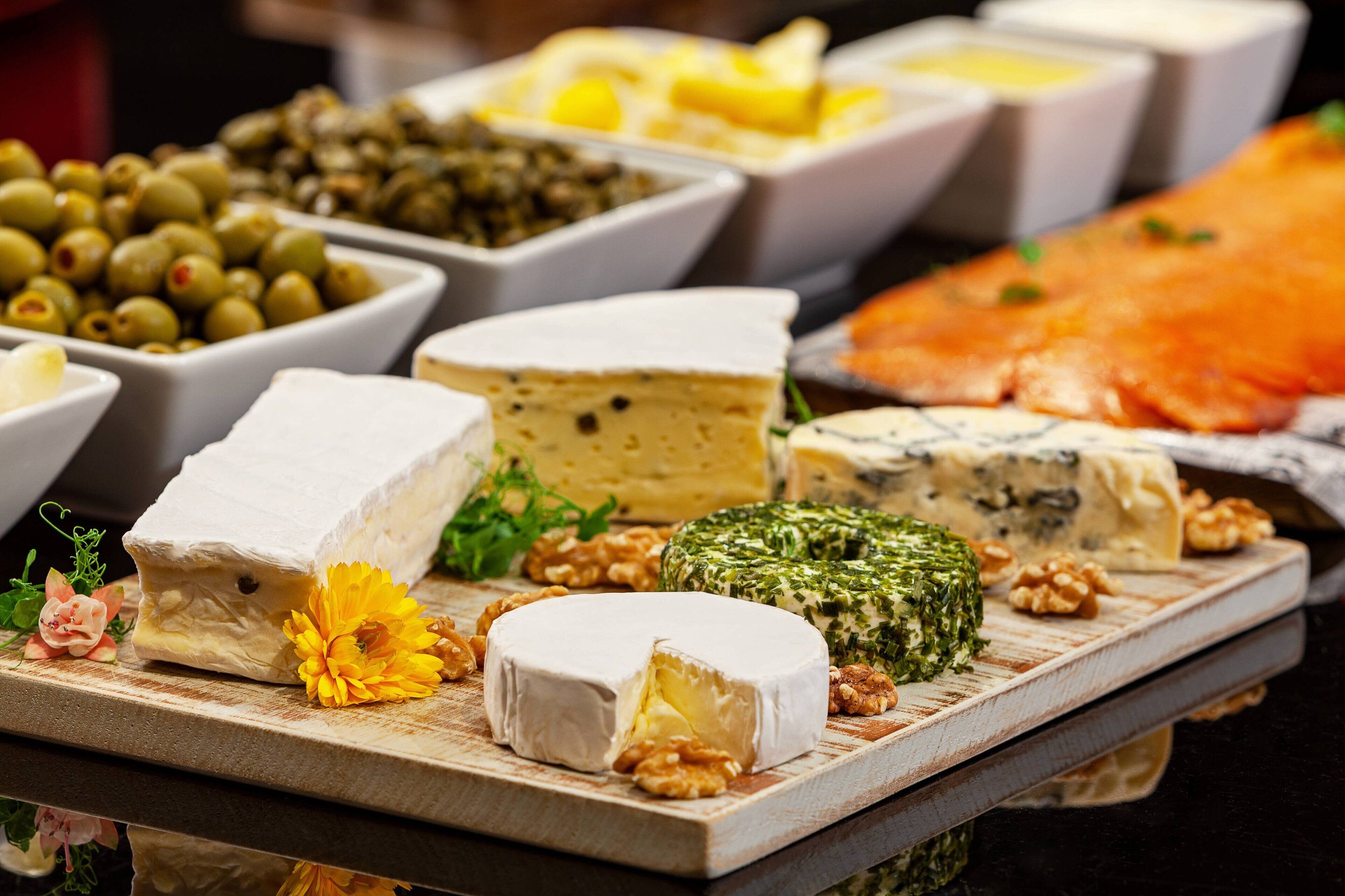 daily buffet breakfast (eur 36 per person)