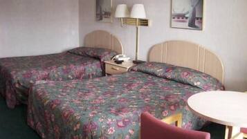 Bureau, fer et planche à repasser, lits bébé (gratuits)