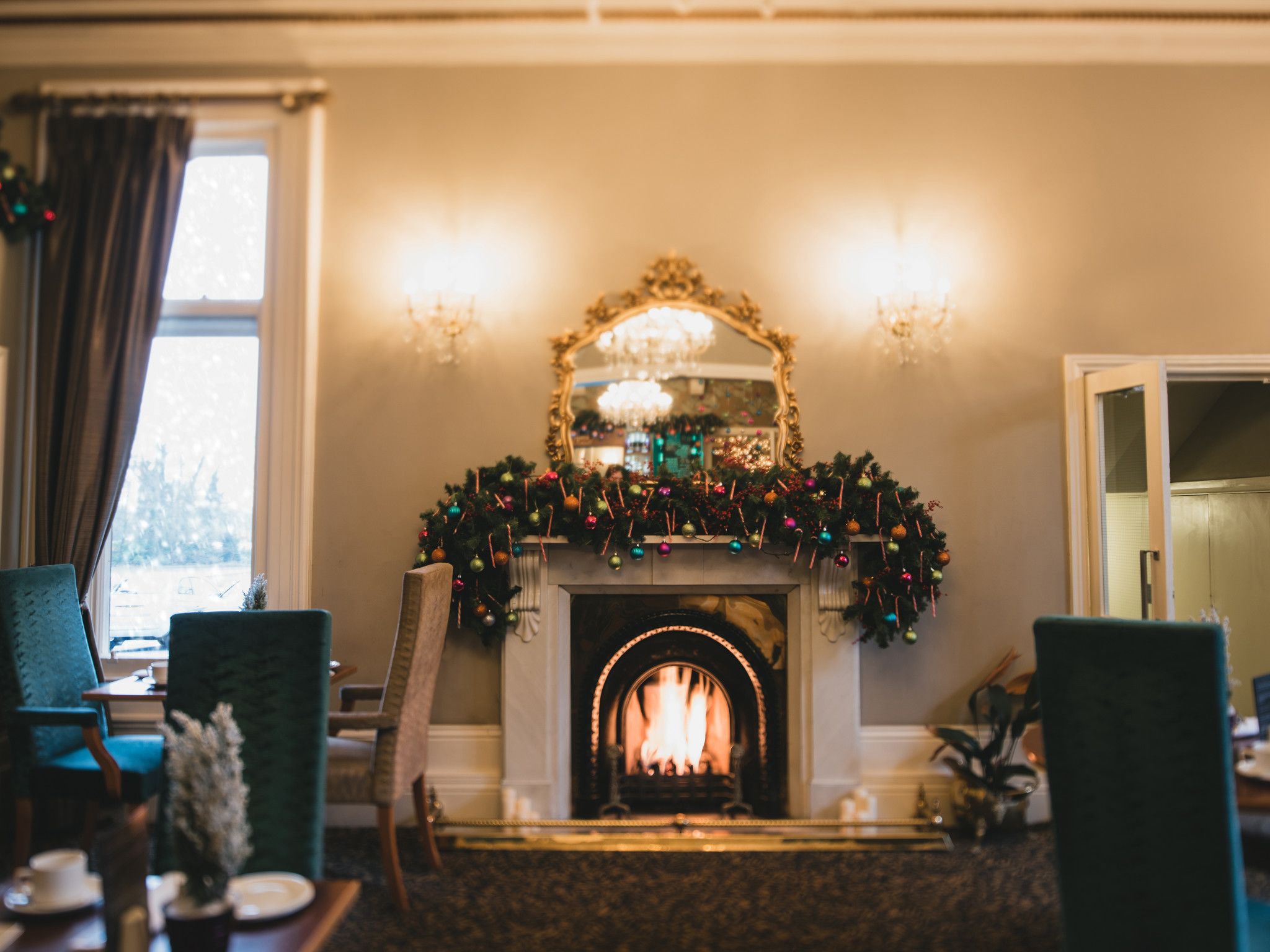 lunch and dinner served, local cuisine