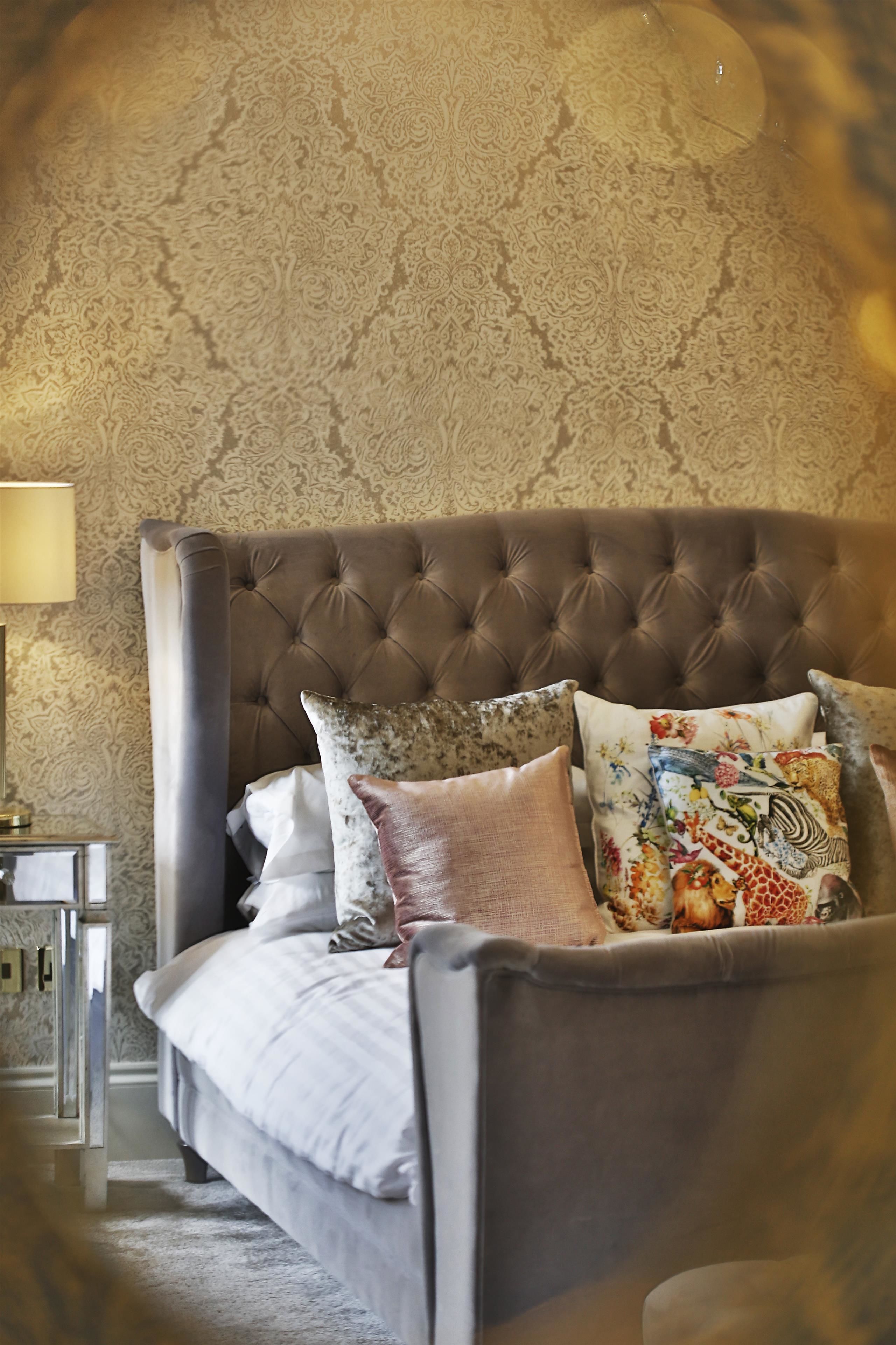 junior suite, 1 king bed, non smoking | 1 bedroom, premium bedding, desk, iron/ironing board