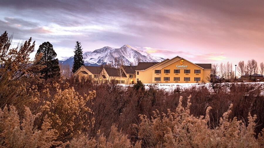 Comfort Inn & Suites Carbondale on the Roaring Fork