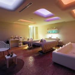 Couples treatment rooms, body treatments, body wraps, body scrubs