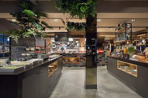 Daily buffet breakfast (EUR 19.50 per person)