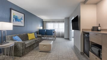 1 bedroom, premium bedding, laptop workspace, blackout curtains