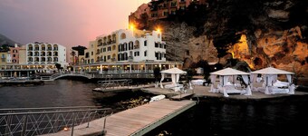 ริจิน่า อิซาเบลล่า - รีสอร์ท สปา ร้านอาหาร