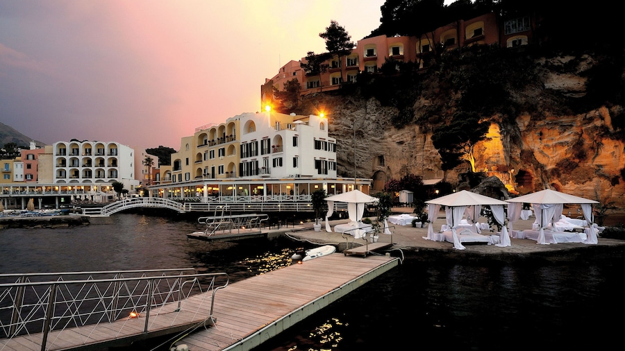 REGINA ISABELLA - RESORT SPA RESTAURANT