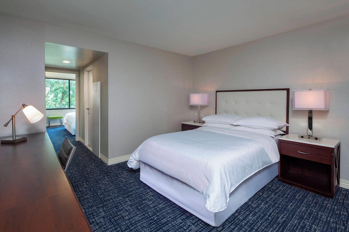 1 bedroom, premium bedding, pillow-top beds, in-room safe