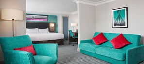 Desk, laptop workspace, soundproofing, iron/ironing board - Leonardo Hotel Cheltenham (Cheltenham)