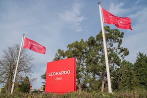 Exterior - Leonardo Hotel Cheltenham (Cheltenham)