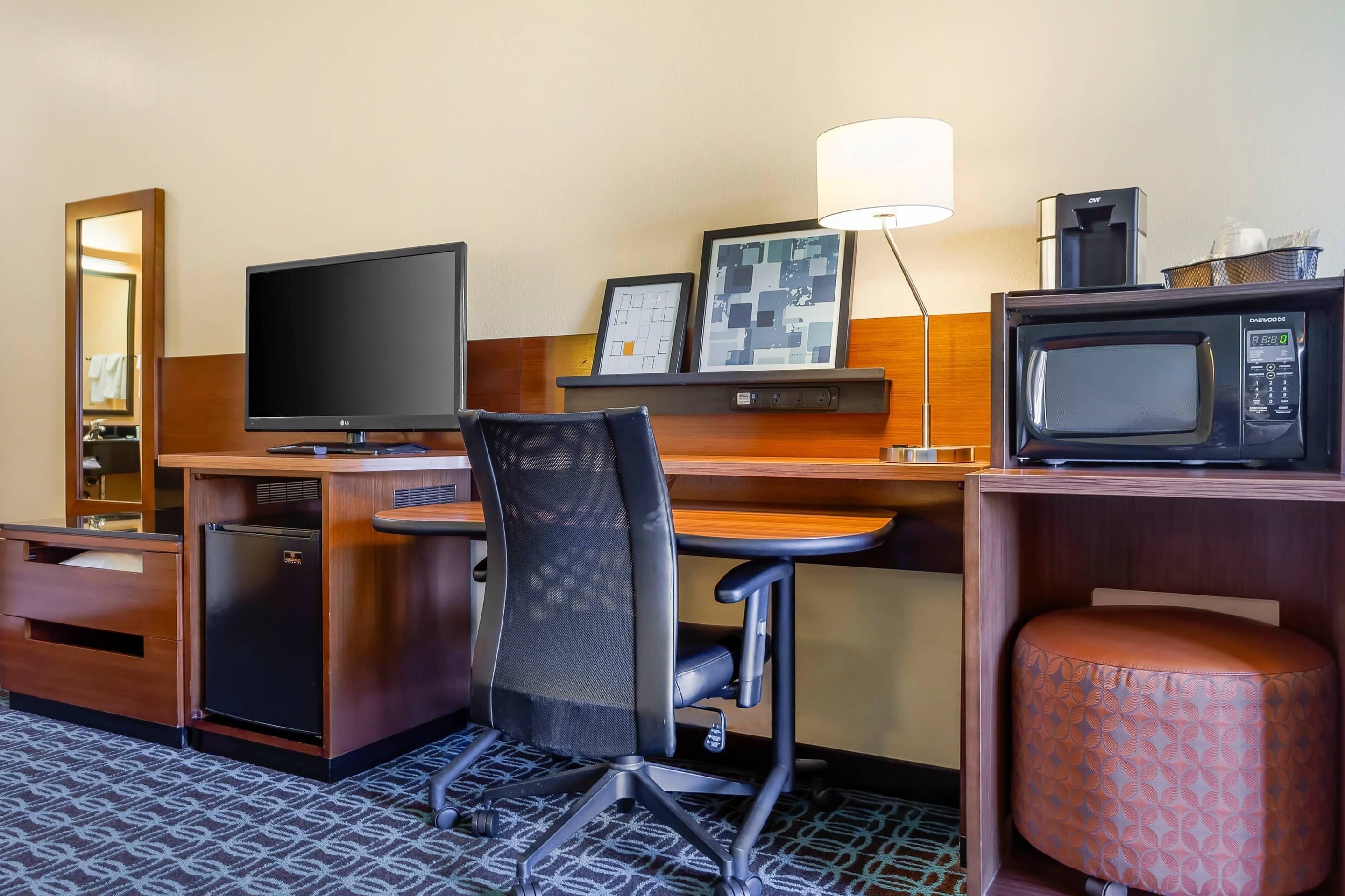 hypo-allergenic bedding, in-room safe, desk, laptop workspace