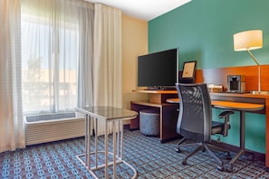 Hypo-allergenic bedding, in-room safe, desk, laptop workspace