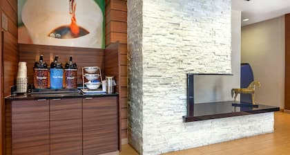 Comfort Inn & Suites Green Bay Stadium Area